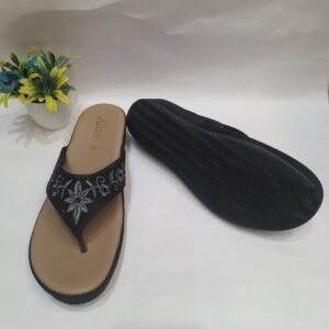 Comfort Luxe extra Soft Flat - Black Embroidery